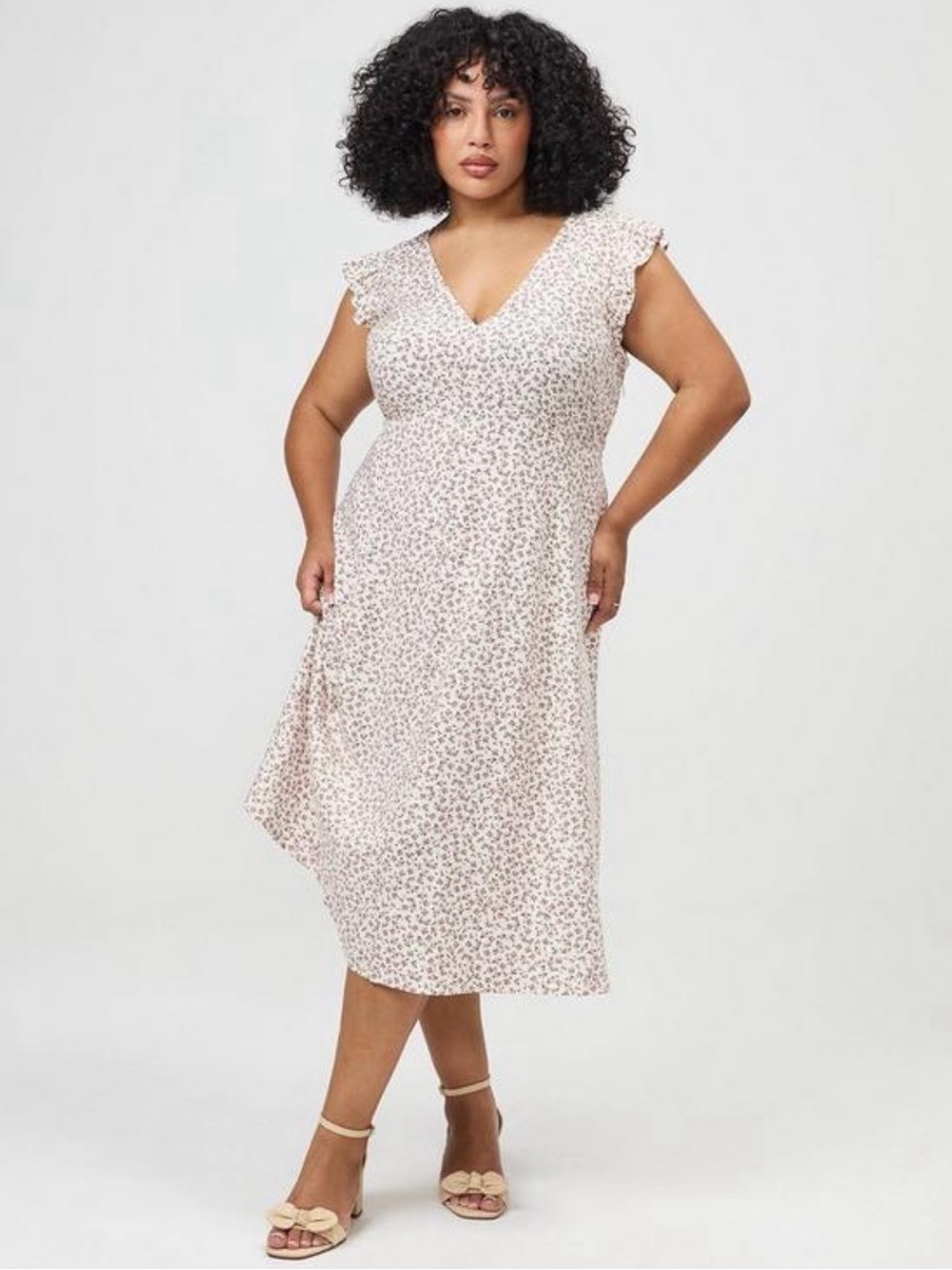 Plus-size V-Neck Ruffle Sleeve Midi Dress